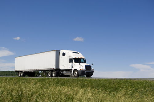 58速運(yùn)更名 快狗打車 惹怒司機(jī), 官方回應(yīng)稱沒任何含義指向 鈦快訊